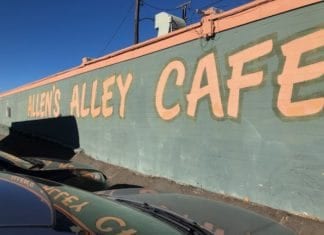 Allen’s Alley Café Closed