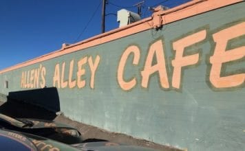Allen’s Alley Café Closed