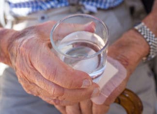 5 Ways to Prevent Dehydration in a Loved One with Alzheimer’s