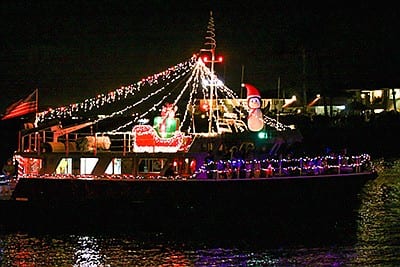 oceanside yacht club presents the annual parade of lights