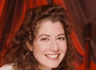 The ‘Queen of Christian Pop’ Amy Grant Comes to Escondido