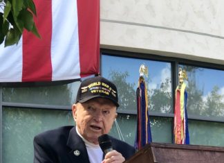 Hero Fighter Pilot and WWII, Korea and Vietnam Veteran Spoke at Vista Memorial Day Ceremonies