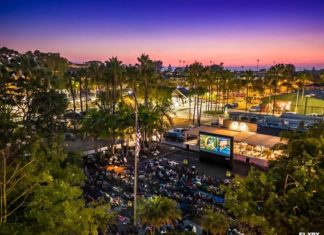 Artistic Giveaways By Viz Art Ink At Flicks at the Fountain