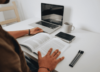 Preparing for the New Economy With Online College Credit