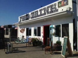 Flying Pig Pub and Kitchen is Open