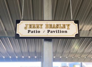Vista Elks Lodge #1968 Dedicates Patio Pavilion to Jerry Beasley