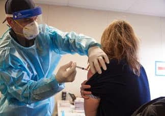 Community College Leaders Support Vaccinations as Path to Reopening