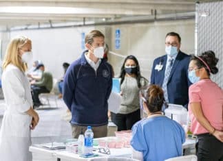 Rep. Mike Levin Tours Vista Community Clinic Vaccine Operation