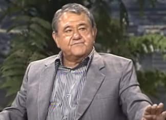Buddy Hackett’s Duck Joke Has Everyone Rolling on The Tonight Show Starring Johnny Carson