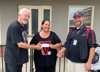 Barrel and Stave Pour House Donates $3000 to Longhorn 12U Pop Warner Football Team