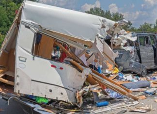 Top Eight Mistakes People Make While Towing