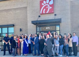 Chick-fil-A Officially Open in Vista with Chamber of Commerce Red Ribbon Cutting Ceremony