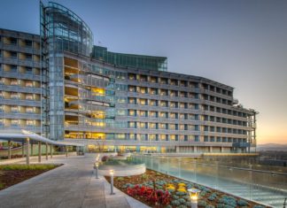 Palomar Medical Center Escondido Ranks Among Top 5 in California for Spine Surgery