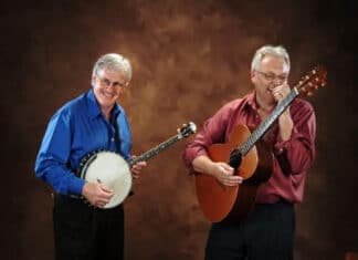 Irish/Scottish Duo Men of Worth Perform in Carlsbad