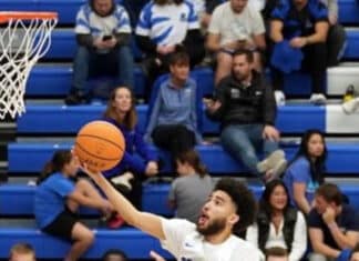 Men’s Basketball Cougars Lock Up CCAA Tournament Bye in 72-64 Victory Over Toros