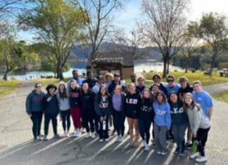 Volunteers Clean up Dixon Lake