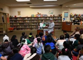 NFL player & Read Across America: San Marcos Elementary Students Tackle Reading