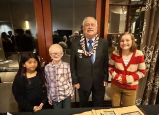 Danny Villaseńor Honored at Boys & Girls Club Vista Gala