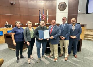 Vista Recognizes Scott Raitt for Saving the Independence Day Celebration