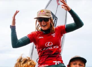 High School Senior Wins First Stop in World Surf League Tour