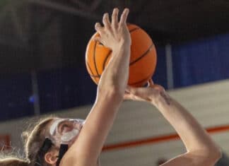 Women’s Basketball Cougars End Historic Season in Final Four