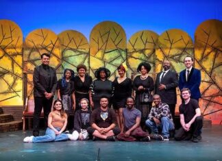 Oceanside Theatre’s Presents Hilarious Dramady “Chicken & Biscuits”