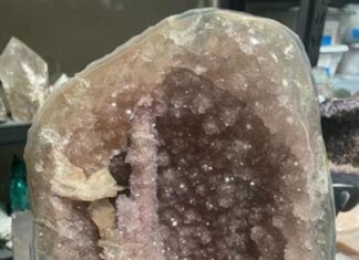 Spring Gem and Mineral Market at the Antique Gas and Steam Engine Museum