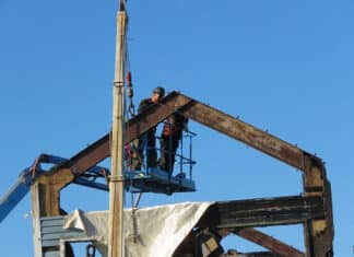 Demolition of Burned Restaurant on Oceanside Pier Begins