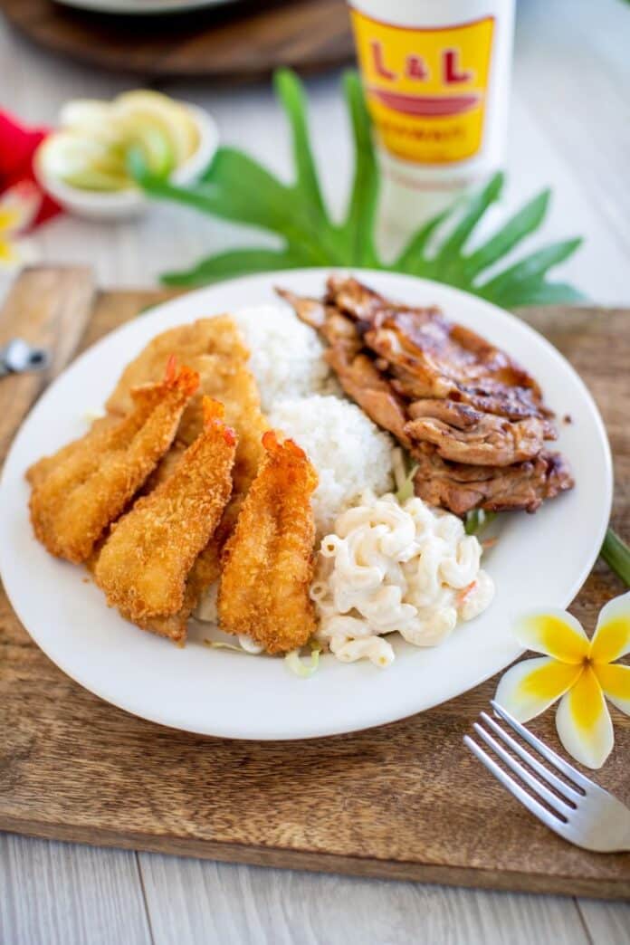 CREDIT L&L Hawaiian Barbecue_Seafood Combo Plate