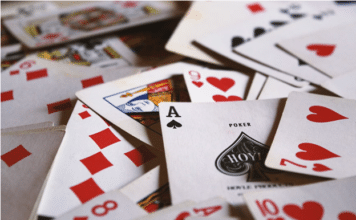 The Evolution of Digital Card Games: From Classic Tables to Virtual Platforms