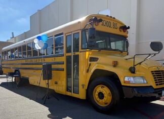 New Bus for Boys and Girls Club of Vista Celebrated by Ribbon Cutting