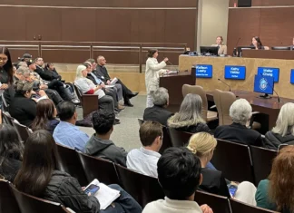 Vista Approves ‘Know Your Rights’ Resolution