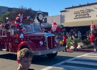 Christmas Parade! “Rockin’ Around Vista – A Parade of Holiday Hits”.