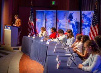 Vista Chamber Promotes National Civics Bee Contest