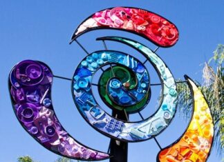Call to Artists: Kites Over Vista 2026 Exhibition
