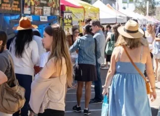 Fridays are a Hit for the San Marcos Farmers Market