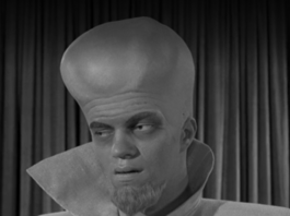 To Serve Man The Twilight Zone: Season 3,