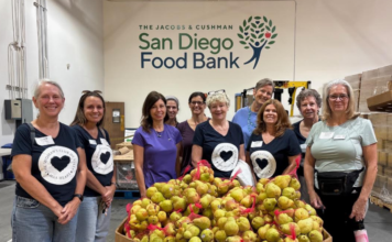 The Woman’s Club of Vista Volunteers at The Jacobs & Cushman San Diego Food Bank